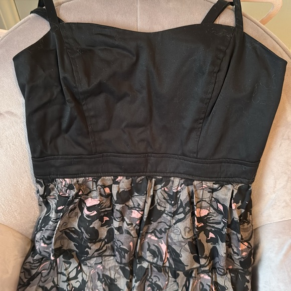 Bustier Dress with Ruffled Skirt - Picture 4 of 6